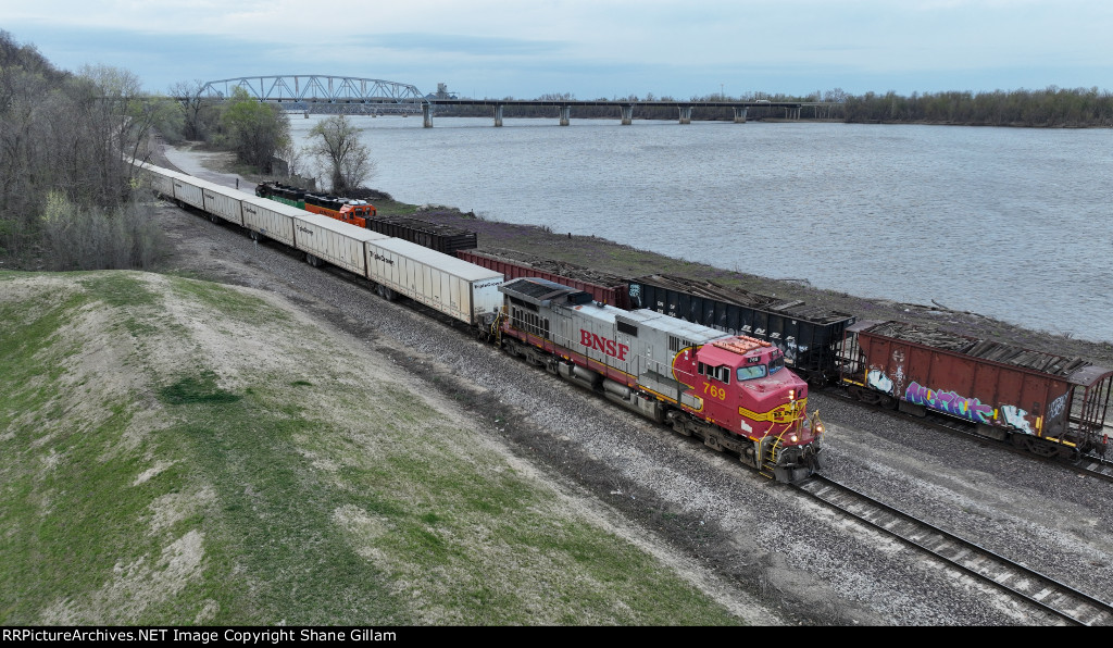 BNSF 769